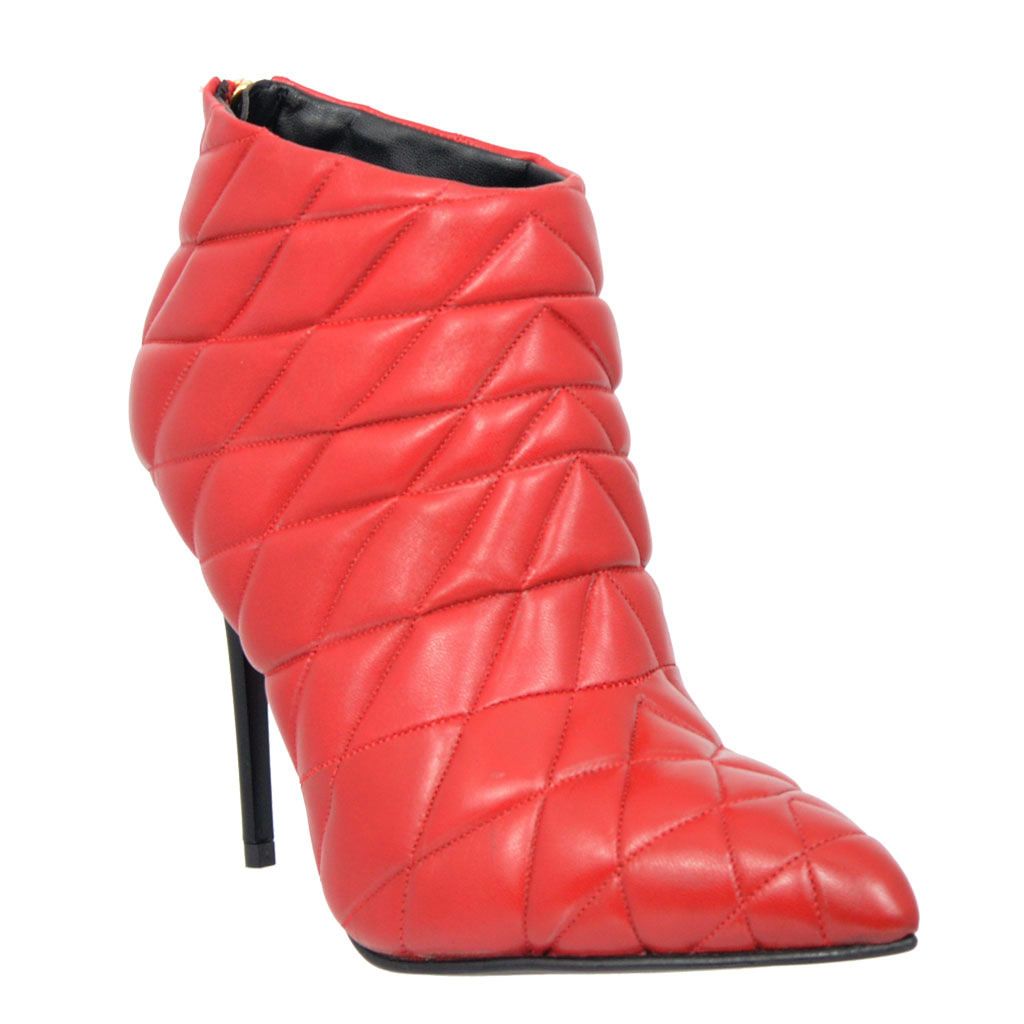 Likeur Rijd weg Rechtmatig Albano pointed ankle boots in quilted leather. Handmade, made in Italy