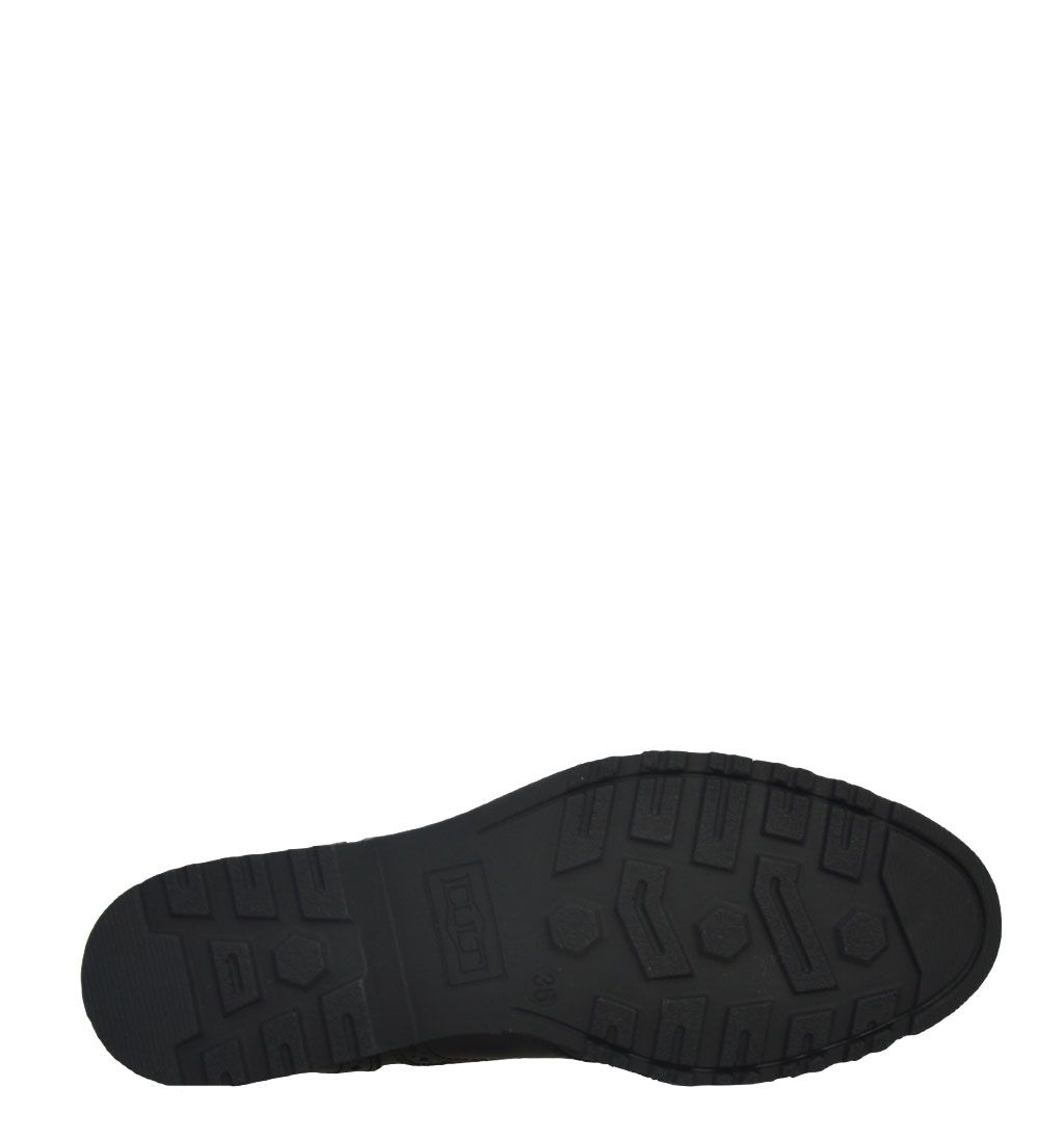 Cult francesine donna in pelle nera con impunture | CLE102650| 139€