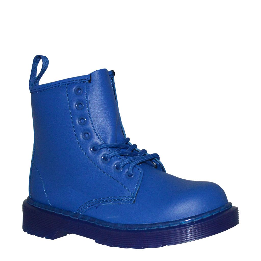 Scarpe Dr. Martens, Collezione Estate 2022 - Stileo.it
