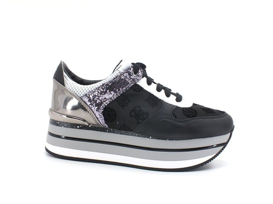Scarpe da donna Guess, Collezione Estate 2022 - Stileo.it