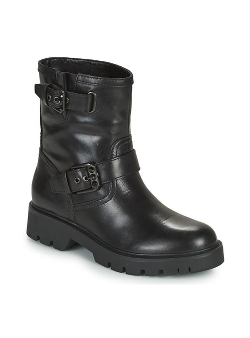 Scarpe GUESS 2021 2022, le 10 scelte tra tacchi alti e stivali. | Purse \u0026 Co
