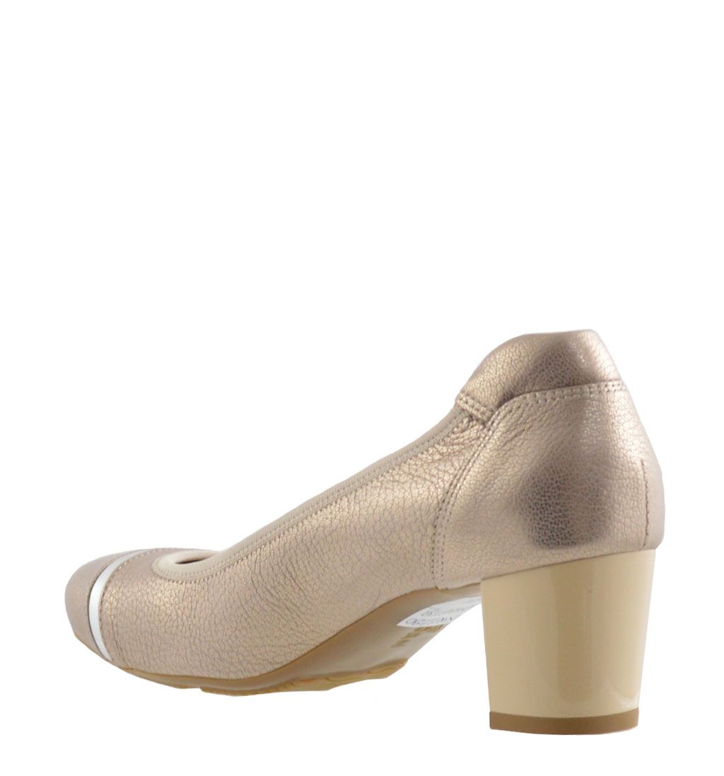 Hogan decolte sales