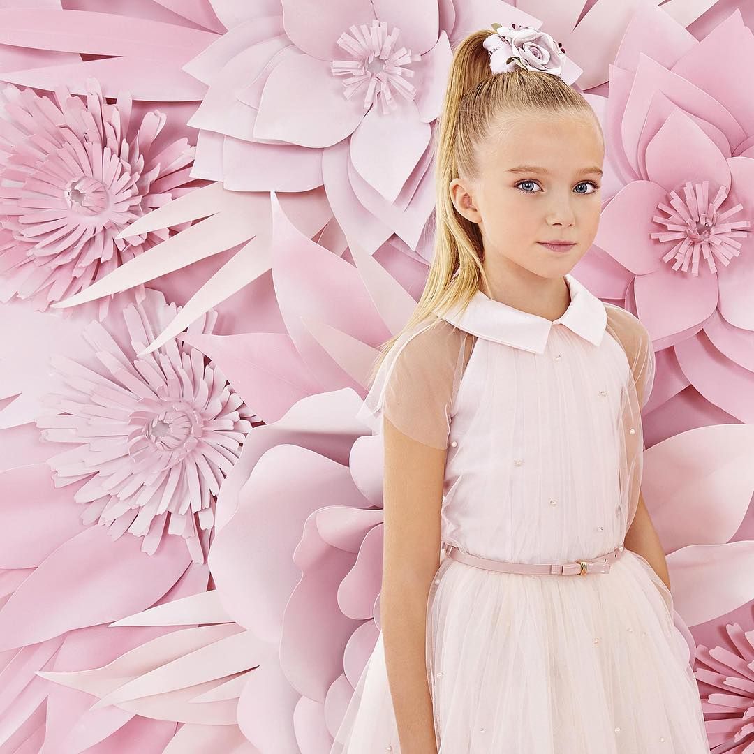 Monnalisa Chic abito in tulle rosa con perline. Nuova collezione 2016