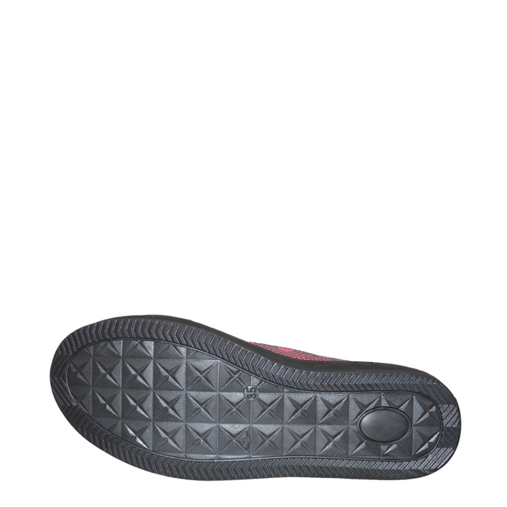 Twin set sneakers in suede con borchiette che formano cuori zip laterale