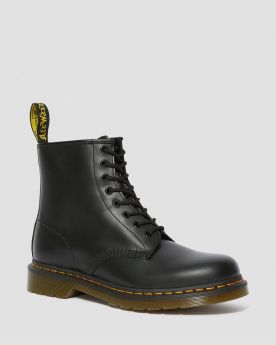 DR. MARTENS ANFIBI SMOOTH