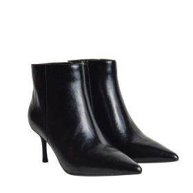 CHICONIC ANKLE BOOTS