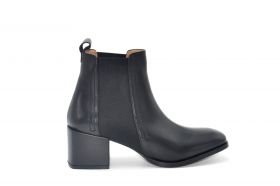 ALBANO ANKLE BOOTS