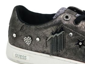 retro GUESS SNEAKERS 