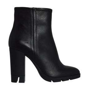 JULIE DEE ANKLE BOOTS