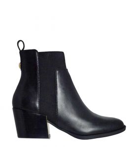 GUESS ANKLE BOOTS