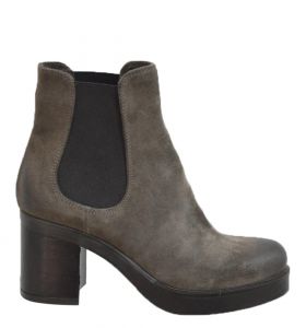 JULIE DEE ANKLE BOOTS