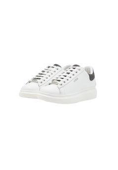 Scarpe sportive di Guess per Donna in saldo | FASHIOLA.it