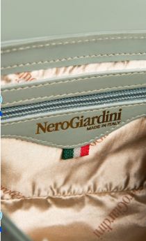 NEROGIARDINI CLUTCH BAG 