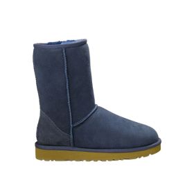 UGG CLASSIC SHORT BOOTS